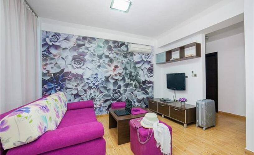 Raymond Apartments