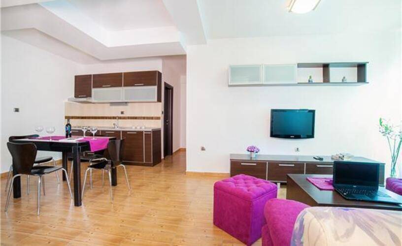 Raymond Apartments