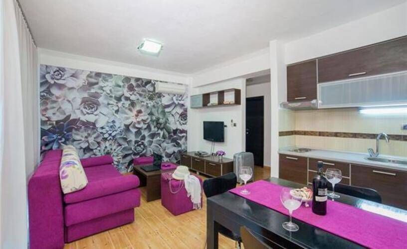 Raymond Apartments