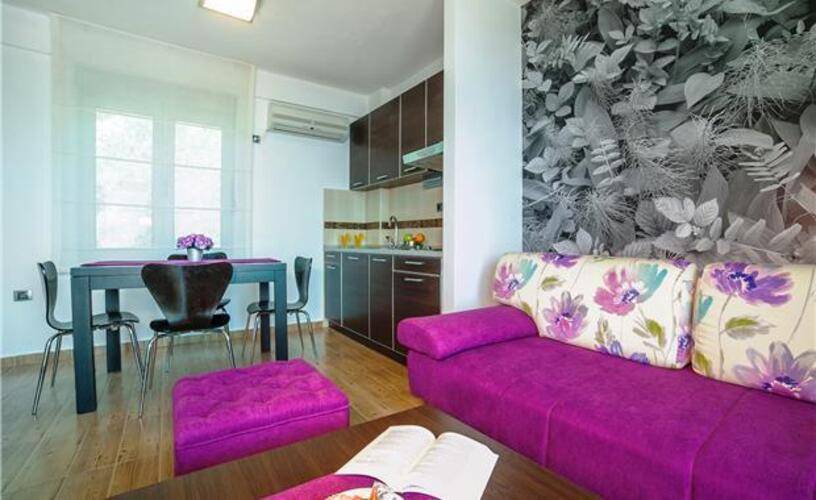 Raymond Apartments