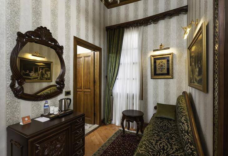 1207 Boutique Hotel