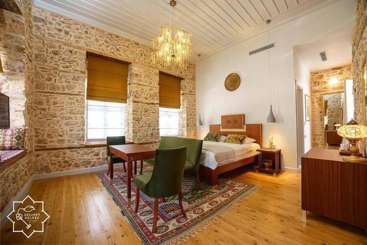 Delight Deluxe Boutique Hotel