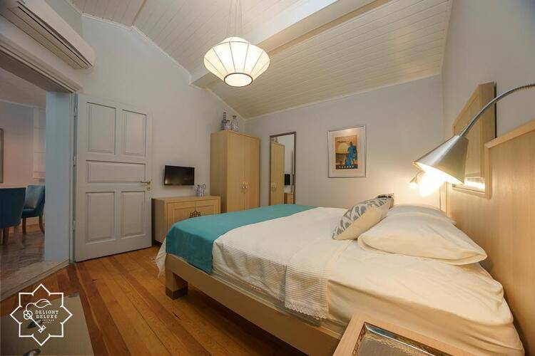 Delight Deluxe Boutique Hotel
