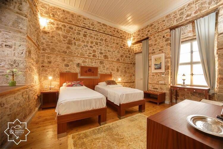 Delight Deluxe Boutique Hotel