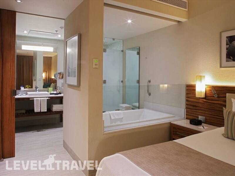 Фотография Emporio Family Suites