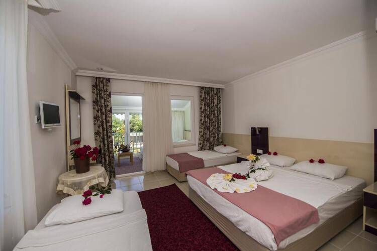 Elis Beach Hotel
