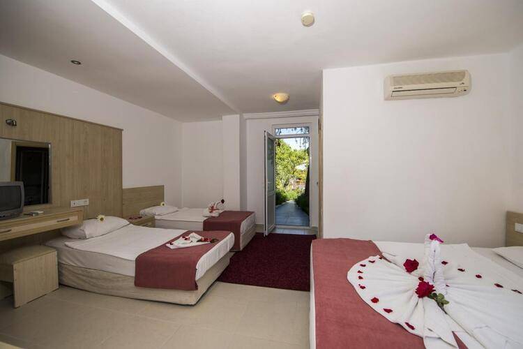 Elis Beach Hotel
