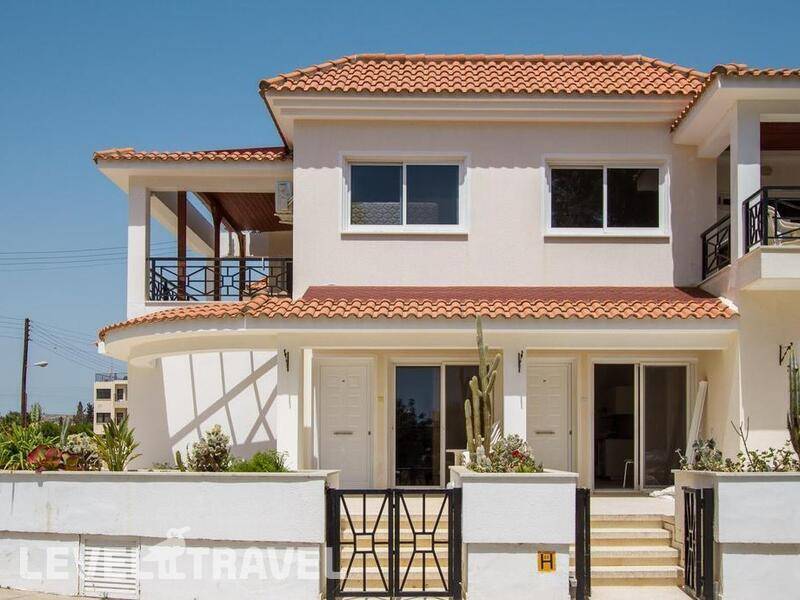 Фотография Larnaca Golden Beach Apts