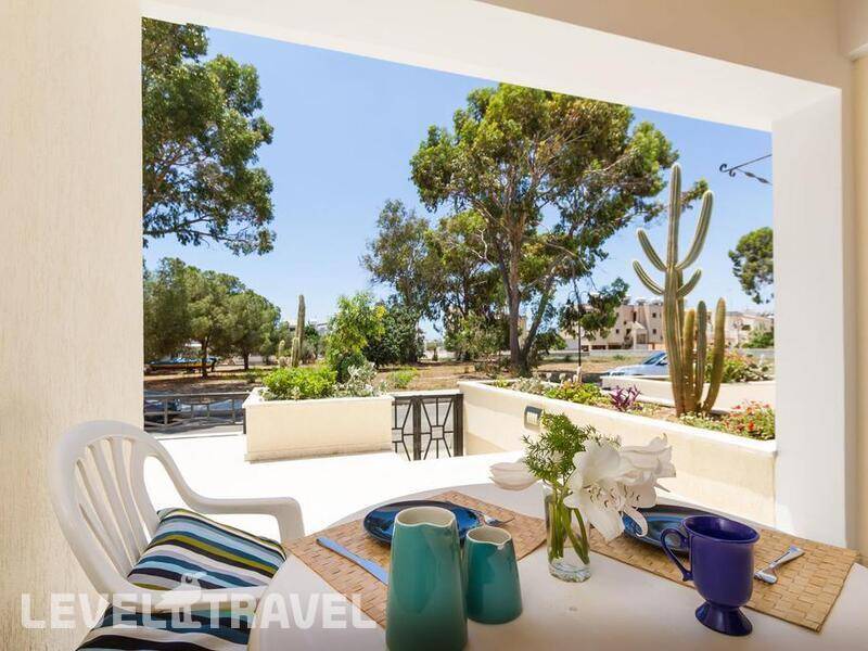 Фотография Larnaca Golden Beach Apts