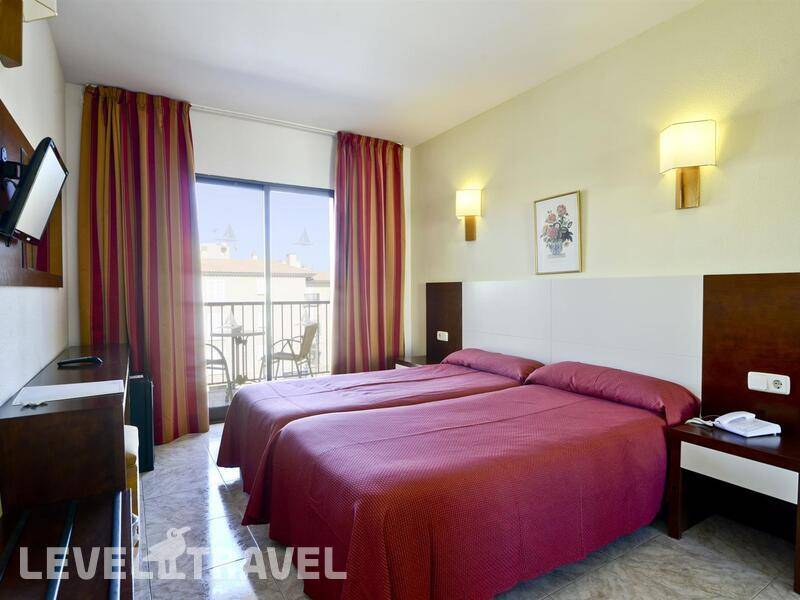 Фотография Amoros Hotel