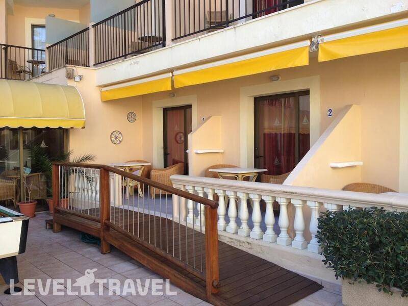 Фотография Amoros Hotel