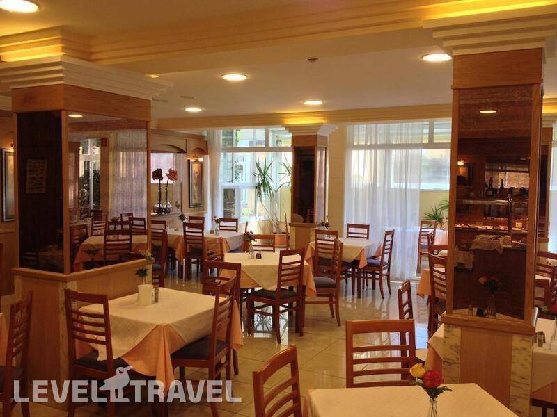 Фотография Amoros Hotel