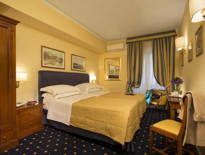 Napoleon Hotel