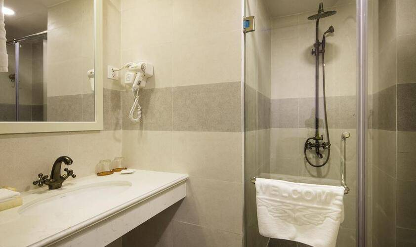 Isena Hotel