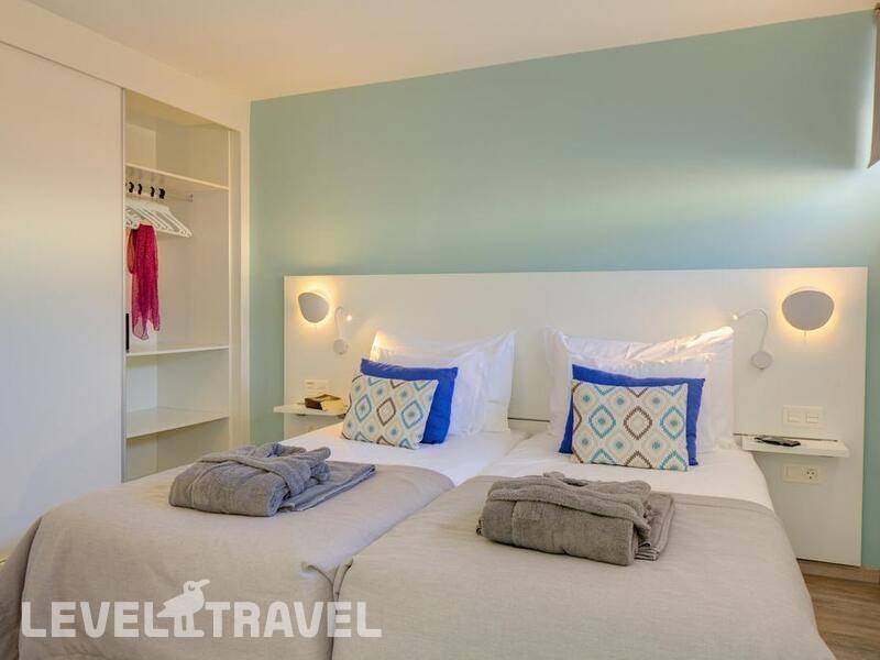 Фотография Coral Ocean View (Adults Only 16+)