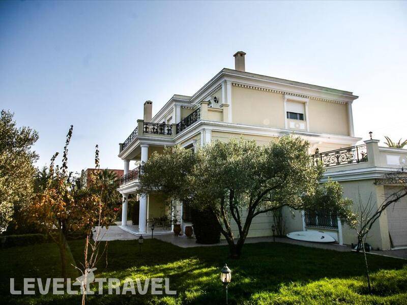Фотография The Luxurious Mansion