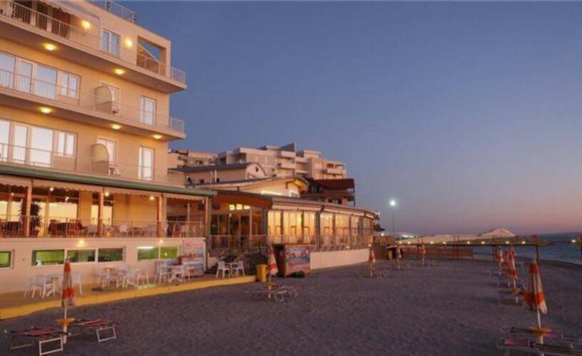 Aragosta Hotel