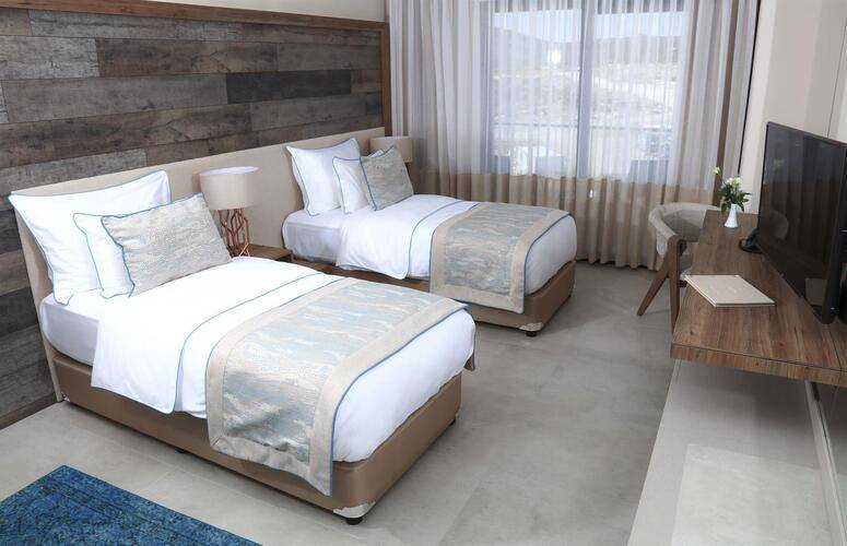 D+ Seya Beach Hotel