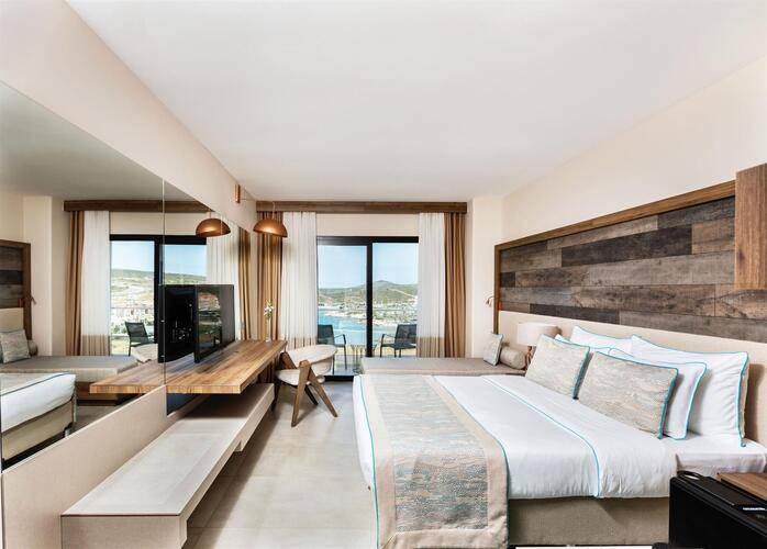 D+ Seya Beach Hotel