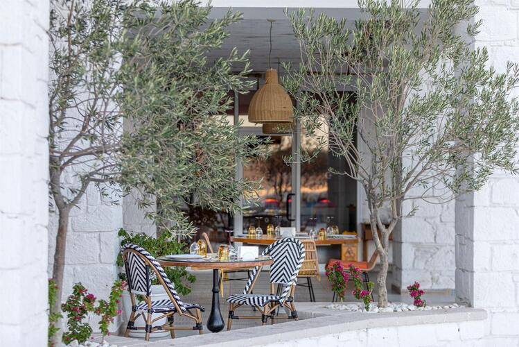 D+ Seya Beach Hotel