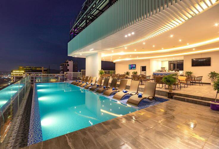 Majestic Premium Hotel