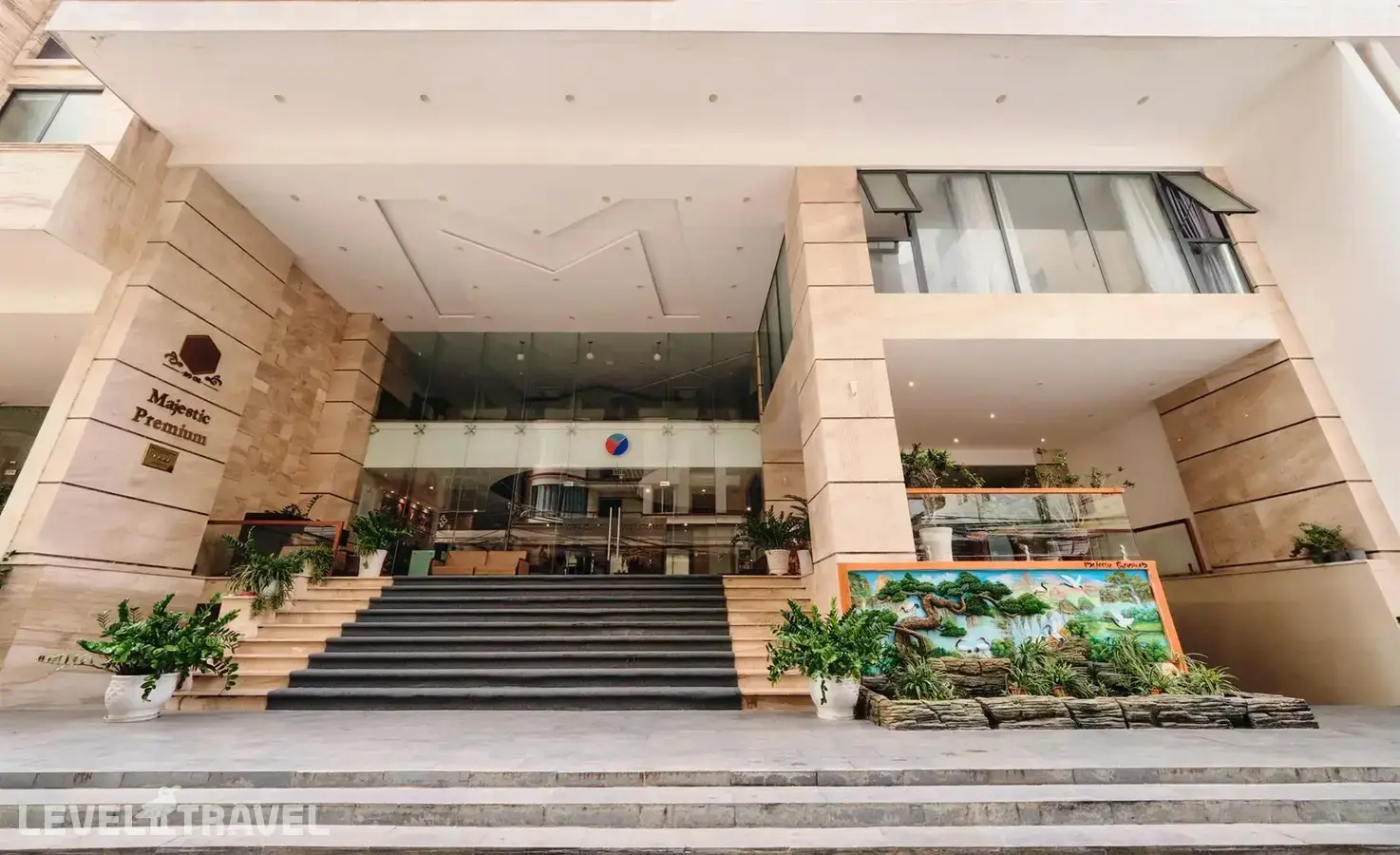 Majestic Premium Hotel