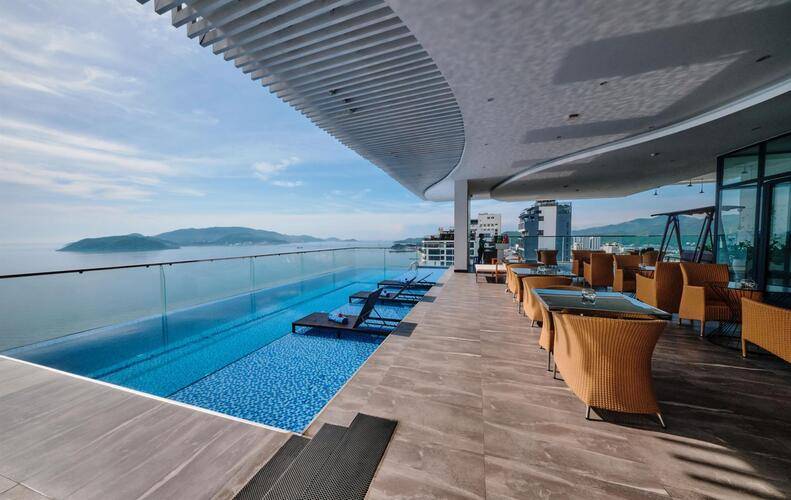 Majestic Premium Hotel