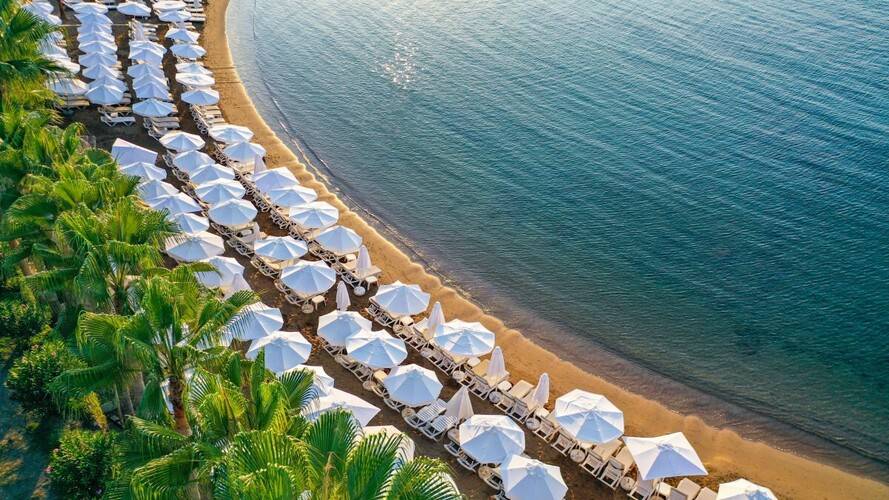 Eos Beach Resort (Ex. Crystal Land Of Paradise)