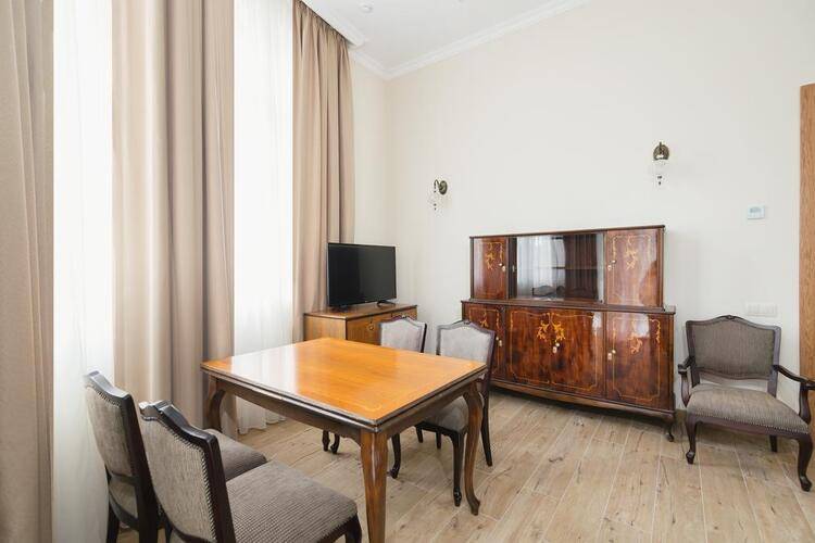 Amra Park Hotel & Spa