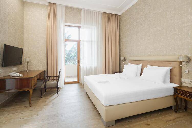 Amra Park Hotel & Spa