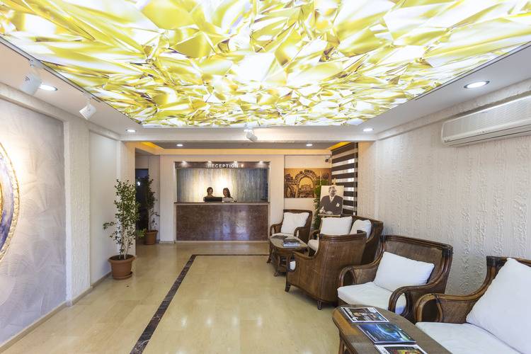 Tiana Moonlight Hotel (Ex.My Moonlight)