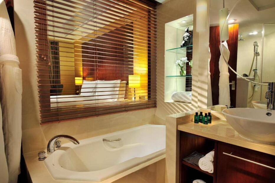 Sofitel Shanghai Hyland