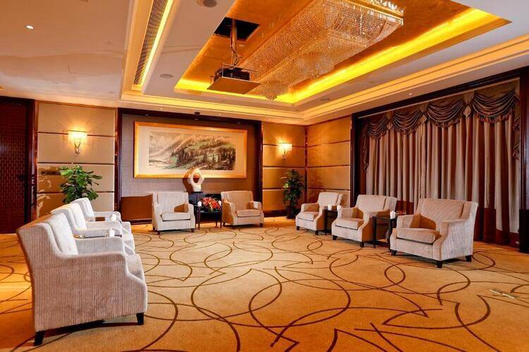 Royal International Hotel Shanghai