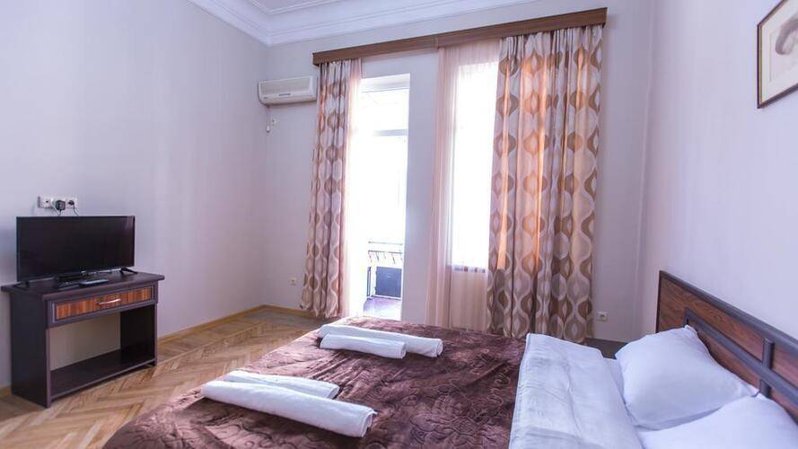 Cattaleya Hotel