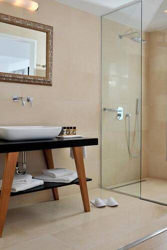 Athenaeum Grand Hotel