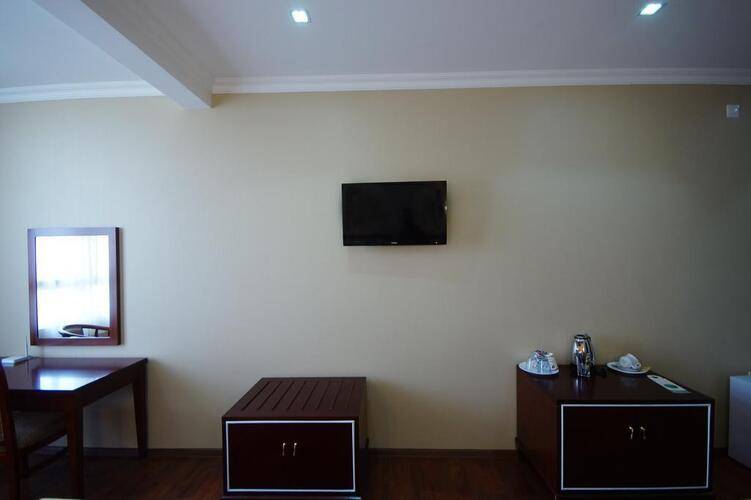 Hotel 725