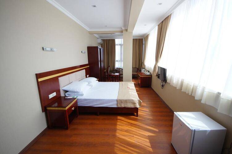 Hotel 725