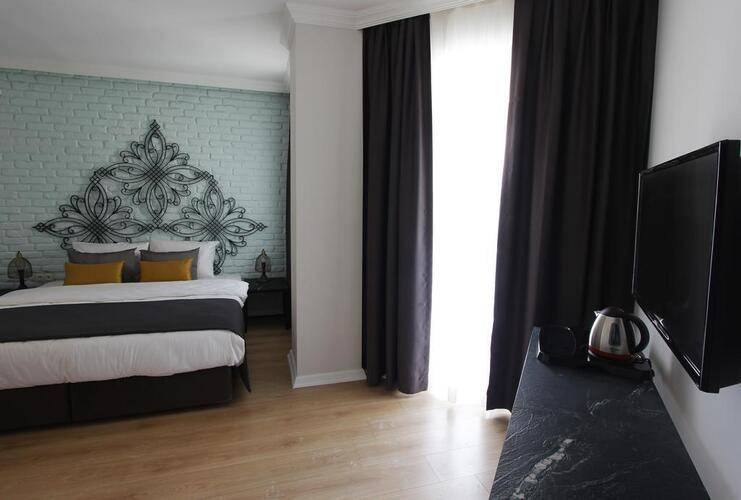 Azuu Boutique Hotel