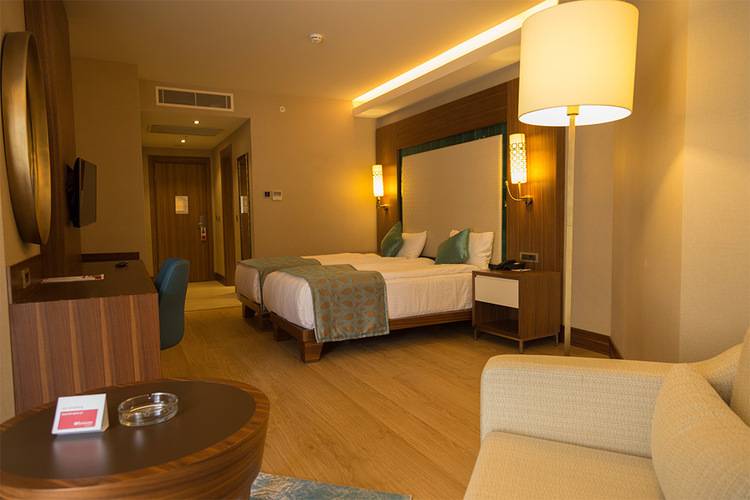Ramada Hotel & Suites