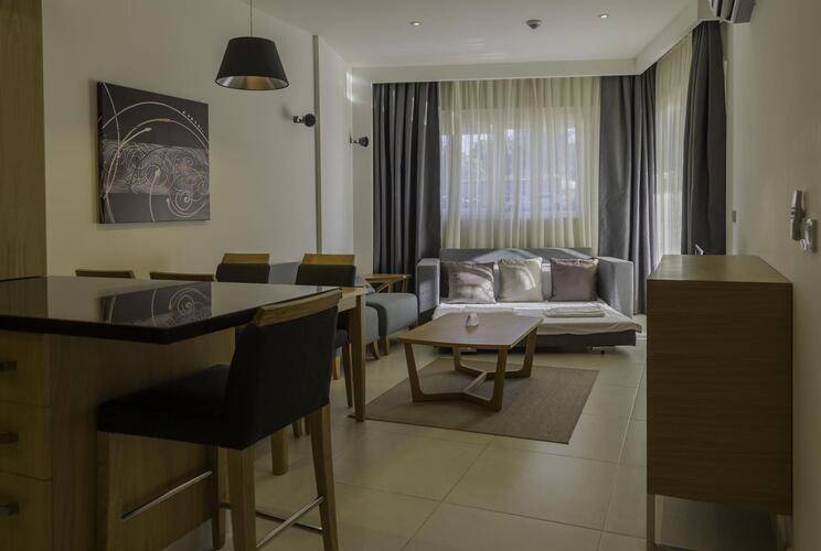 Ramada Hotel & Suites