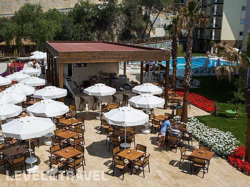 Фотография Ramada Hotel & Suites