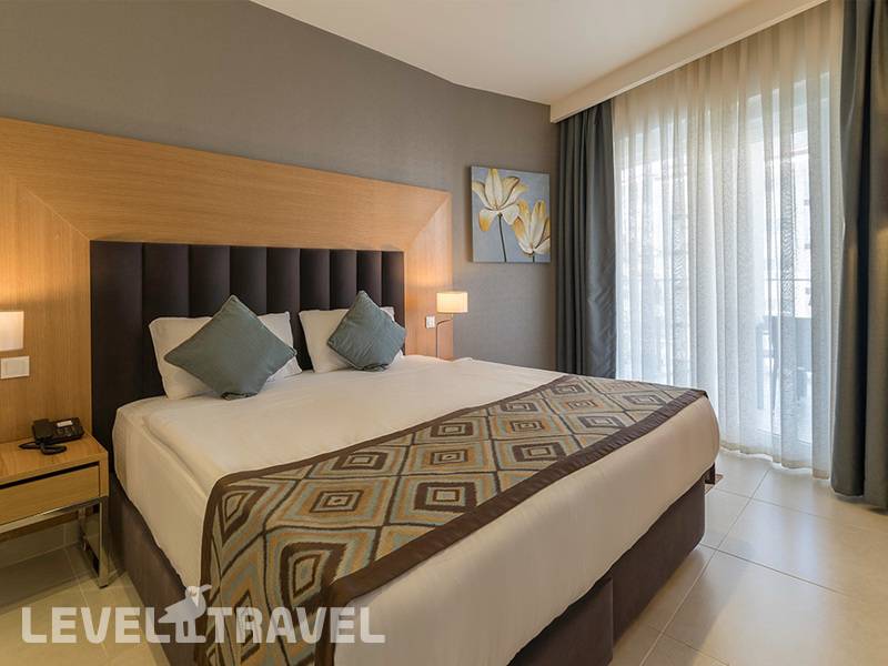 Фотография Ramada Hotel & Suites