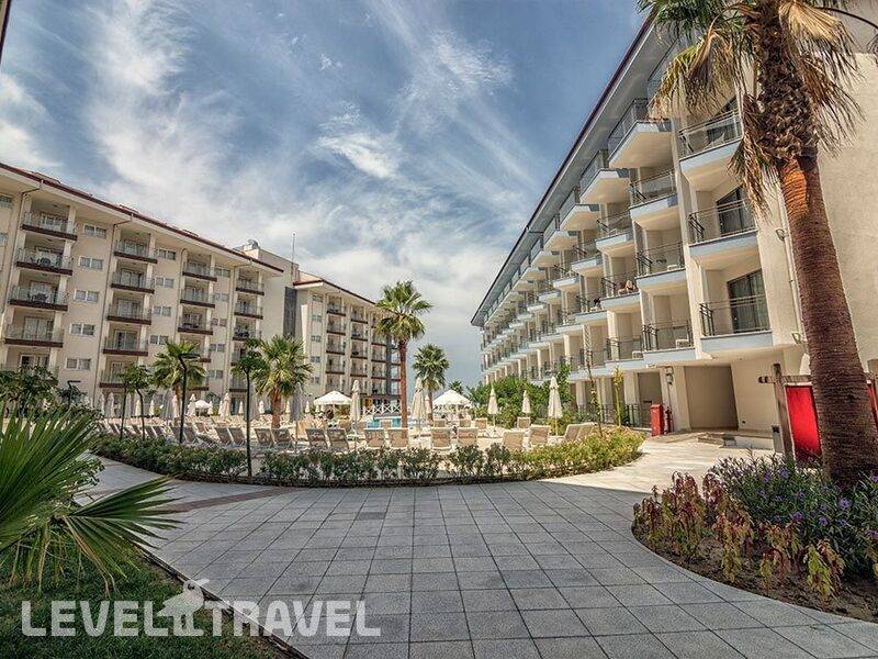 Фотография Ramada Hotel & Suites