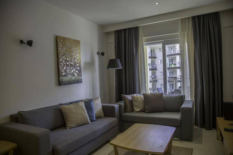 Ramada Hotel & Suites