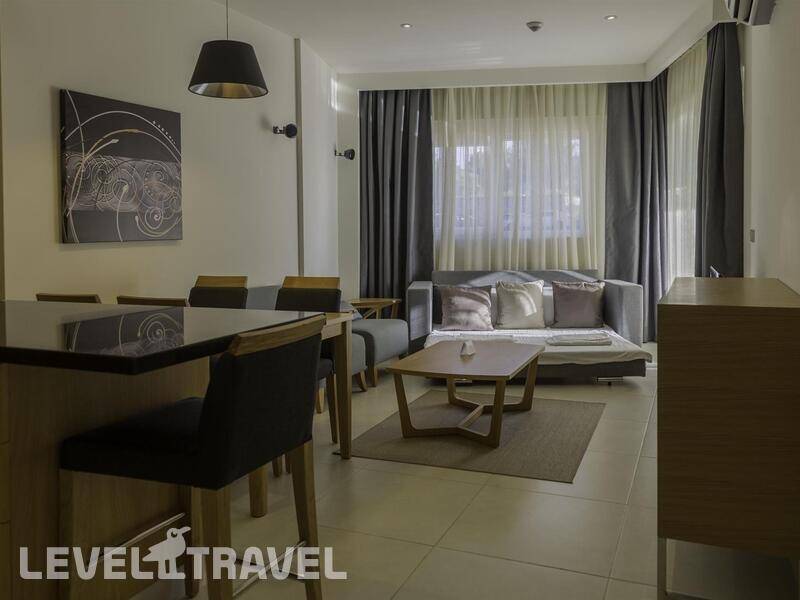 Фотография Ramada Hotel & Suites
