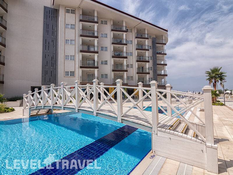 Фотография Ramada Hotel & Suites