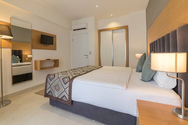 Ramada Hotel & Suites