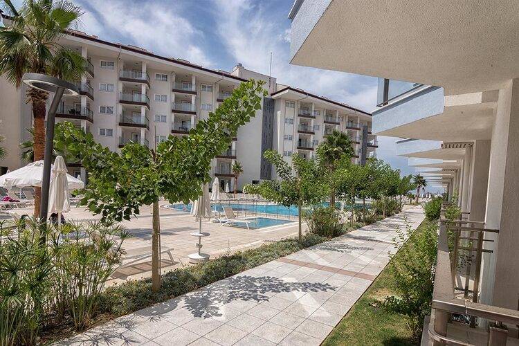 Ramada Hotel & Suites