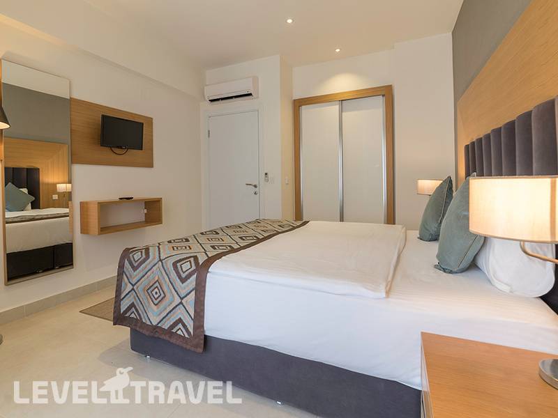 Фотография Ramada Hotel & Suites