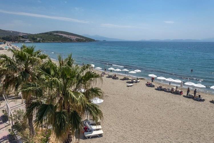 Ramada Hotel & Suites